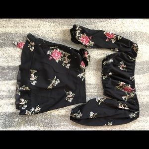 Two piece flower set